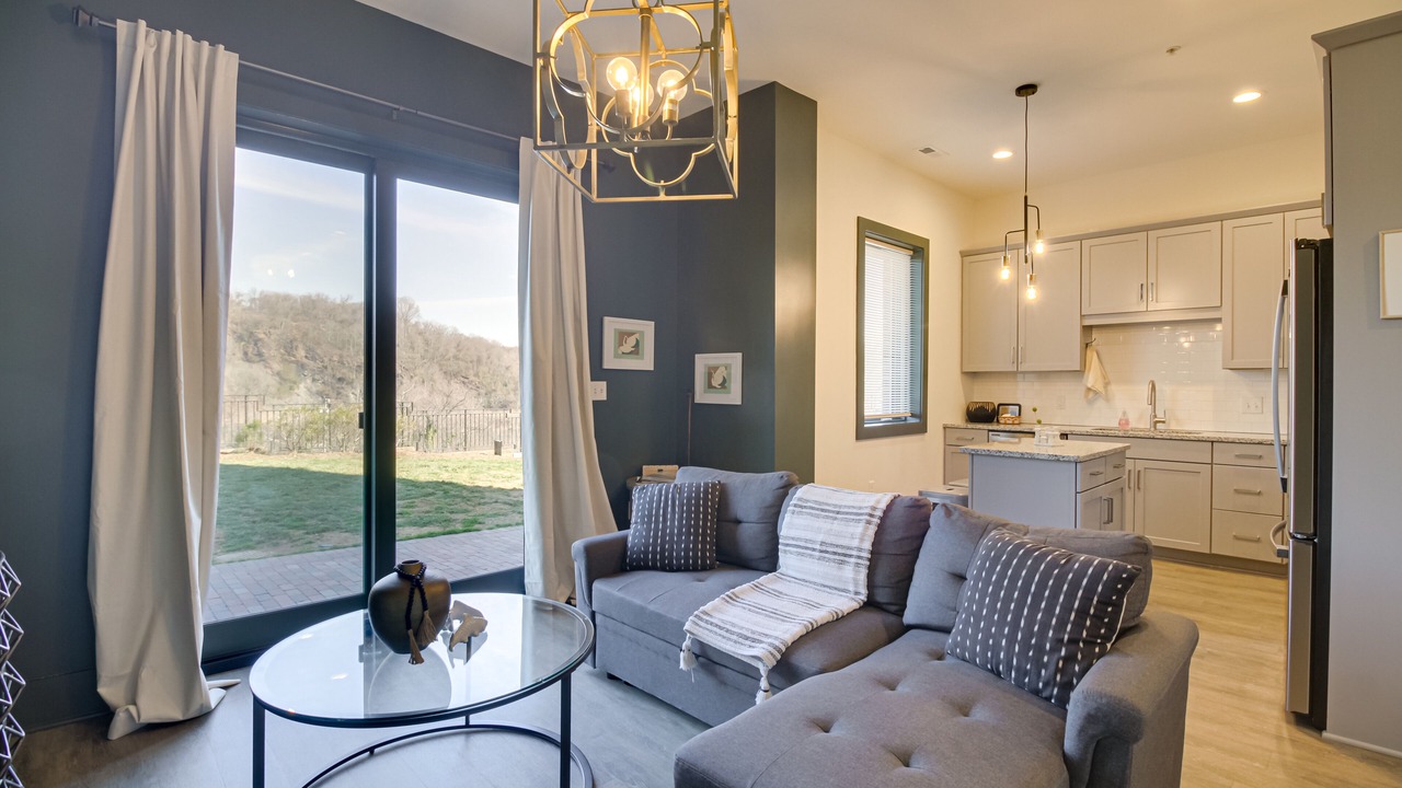 Photo of Livingroom in Central Business District
