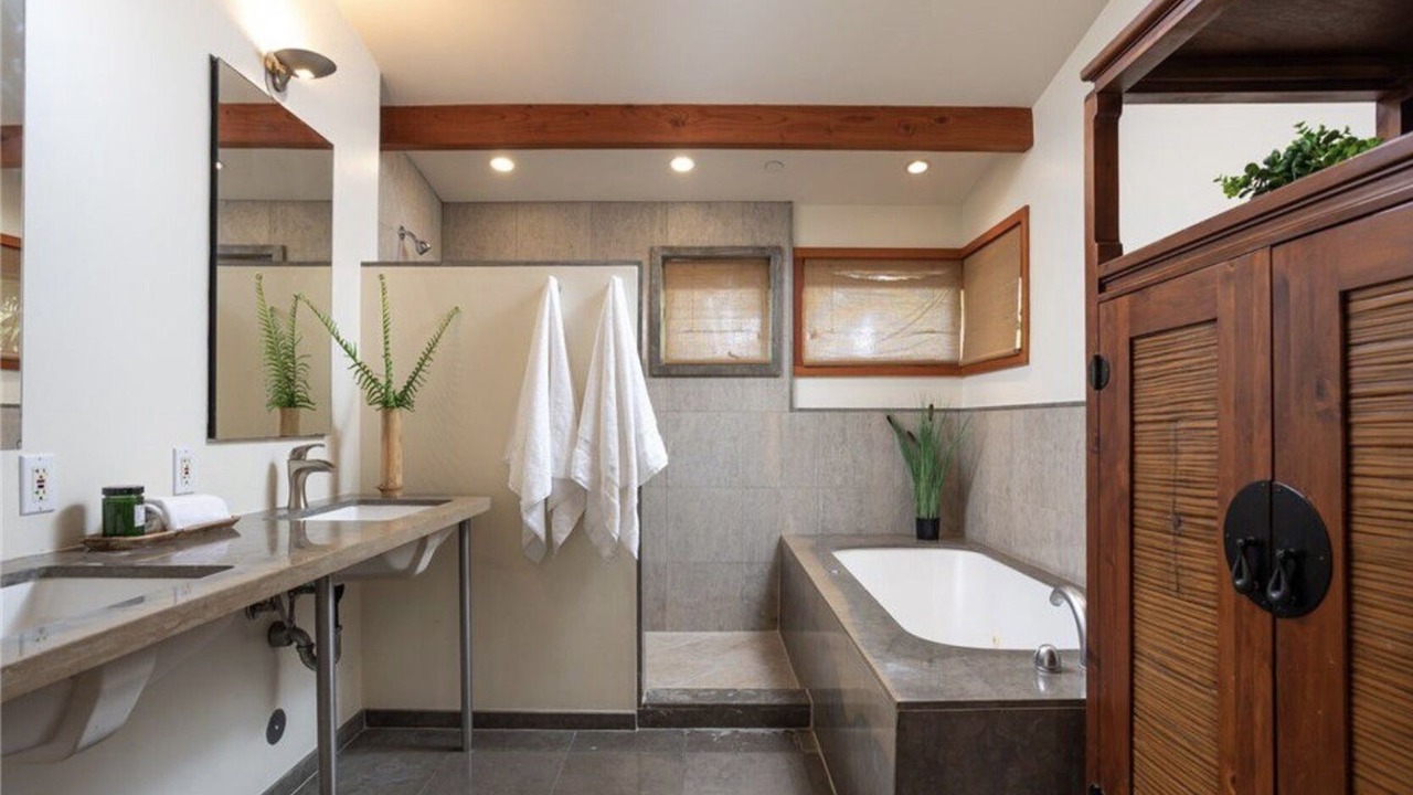 Photo of Bathroom in Diamond Crestview