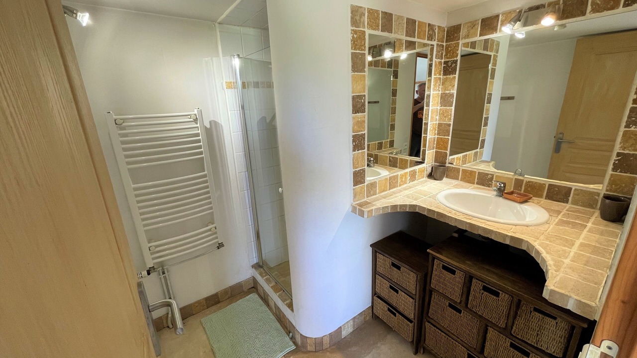 Photo of Bathroom in Limans