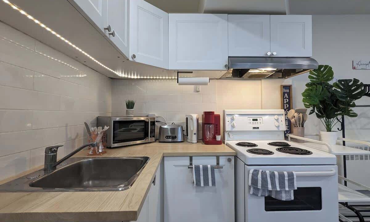 Photo of Kitchen in Cote-Des-Neiges—Notre-Dame-De-Grace