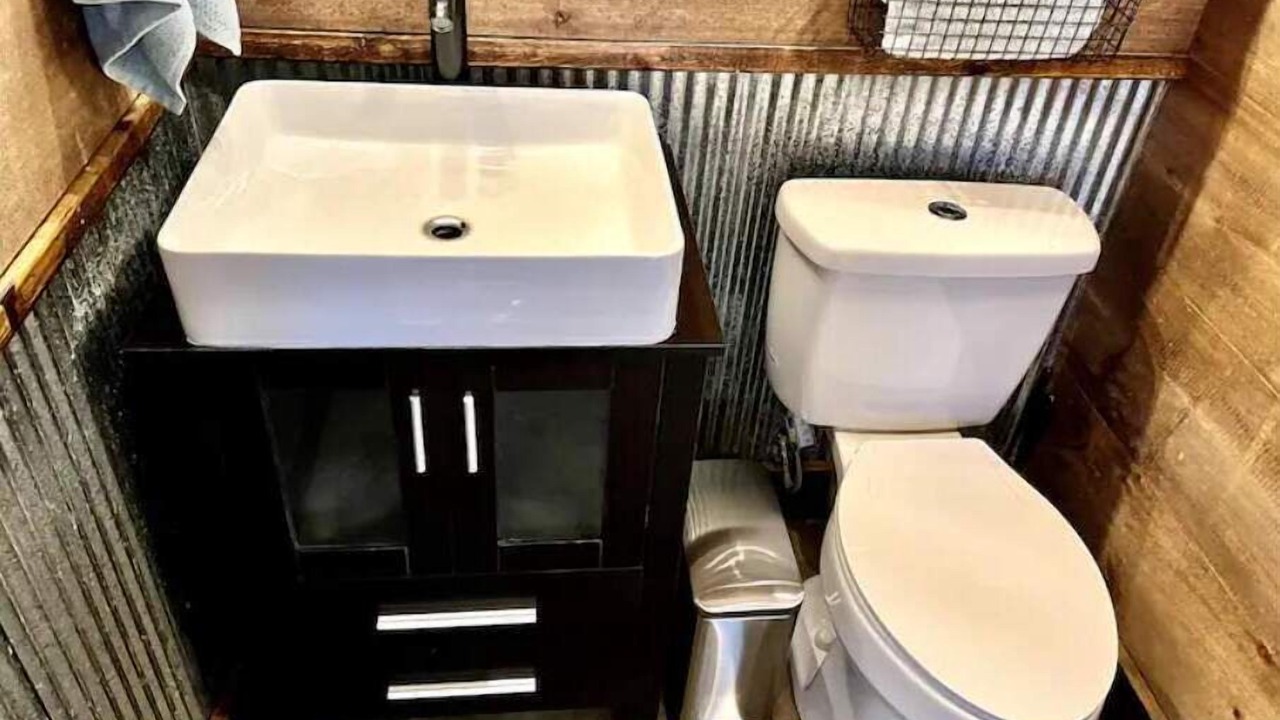Photo of Bathroom in Rising Fawn