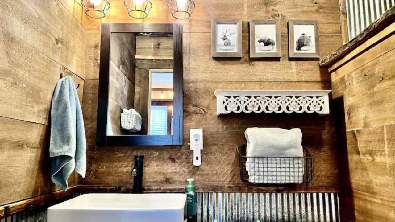 Photo of Bathroom in Rising Fawn