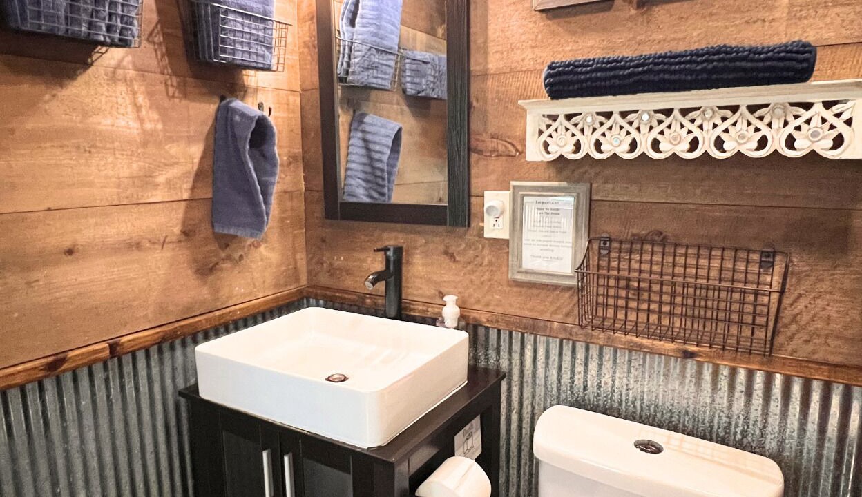 Photo of Bathroom in Rising Fawn