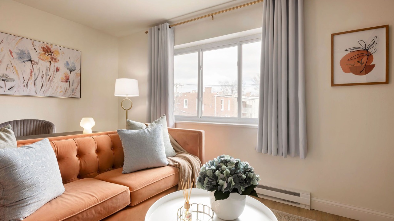Photo of Livingroom in Tower Grove East