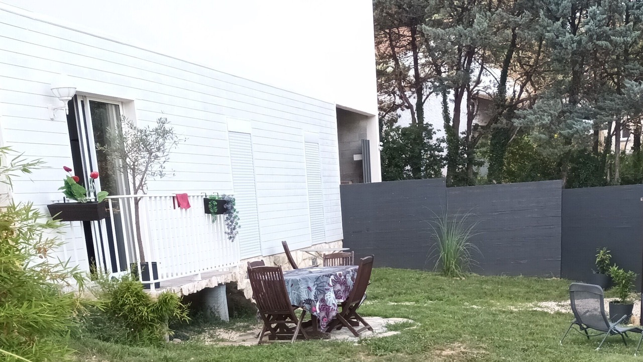 Photo of Outdoor in Salavas