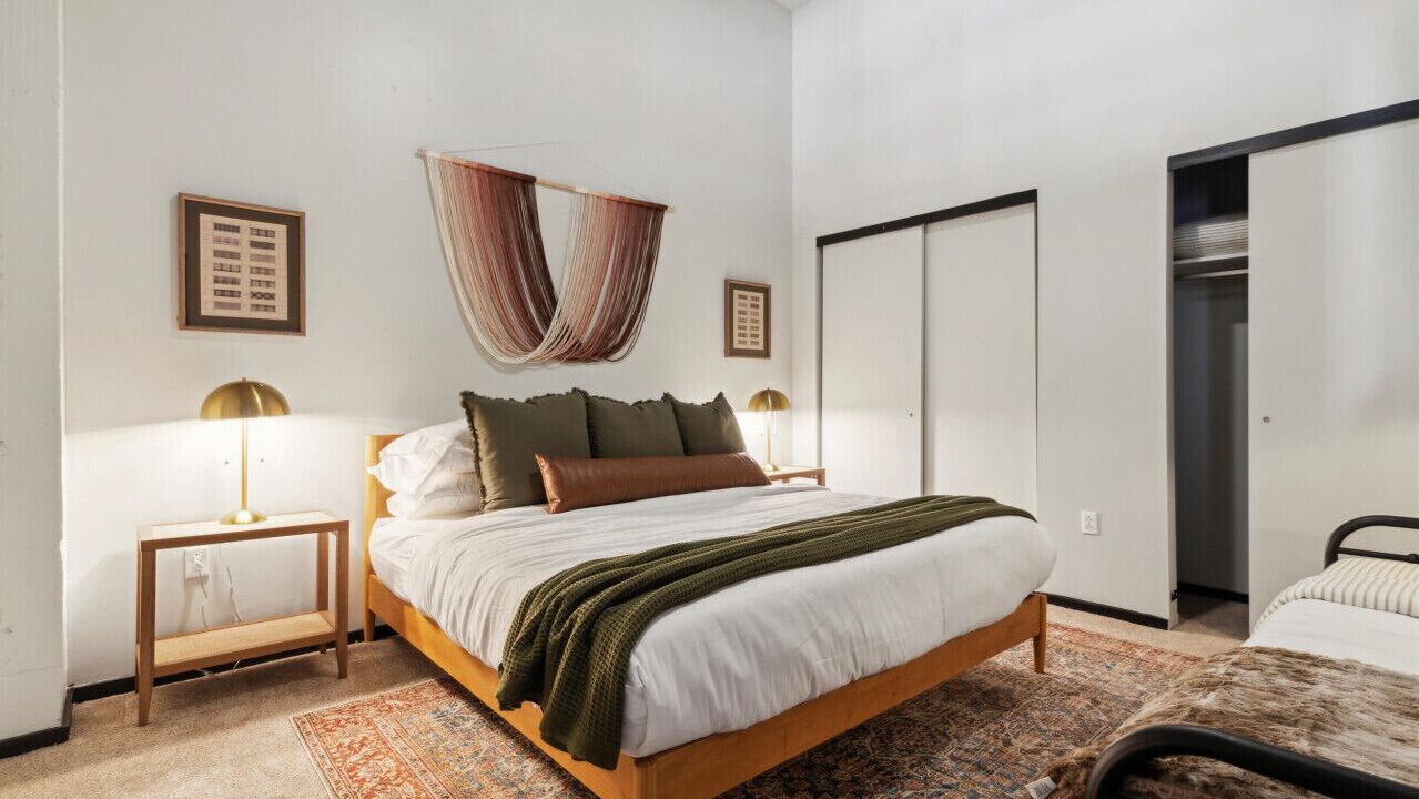 Photo of Bedroom in Fairmount