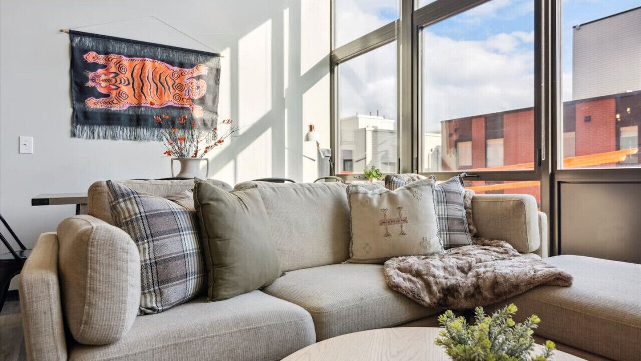 Photo of Livingroom in Fairmount