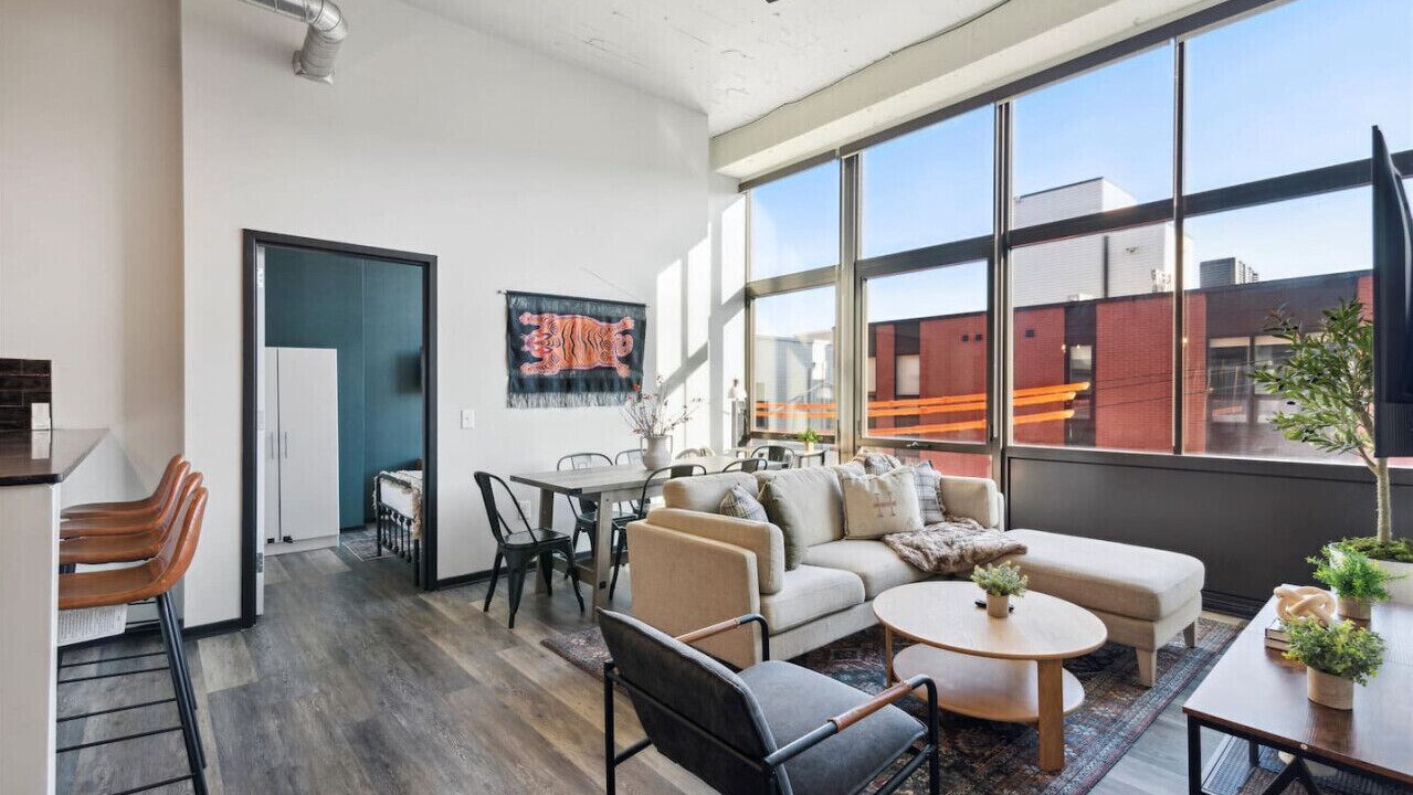 Photo of Livingroom in Fairmount