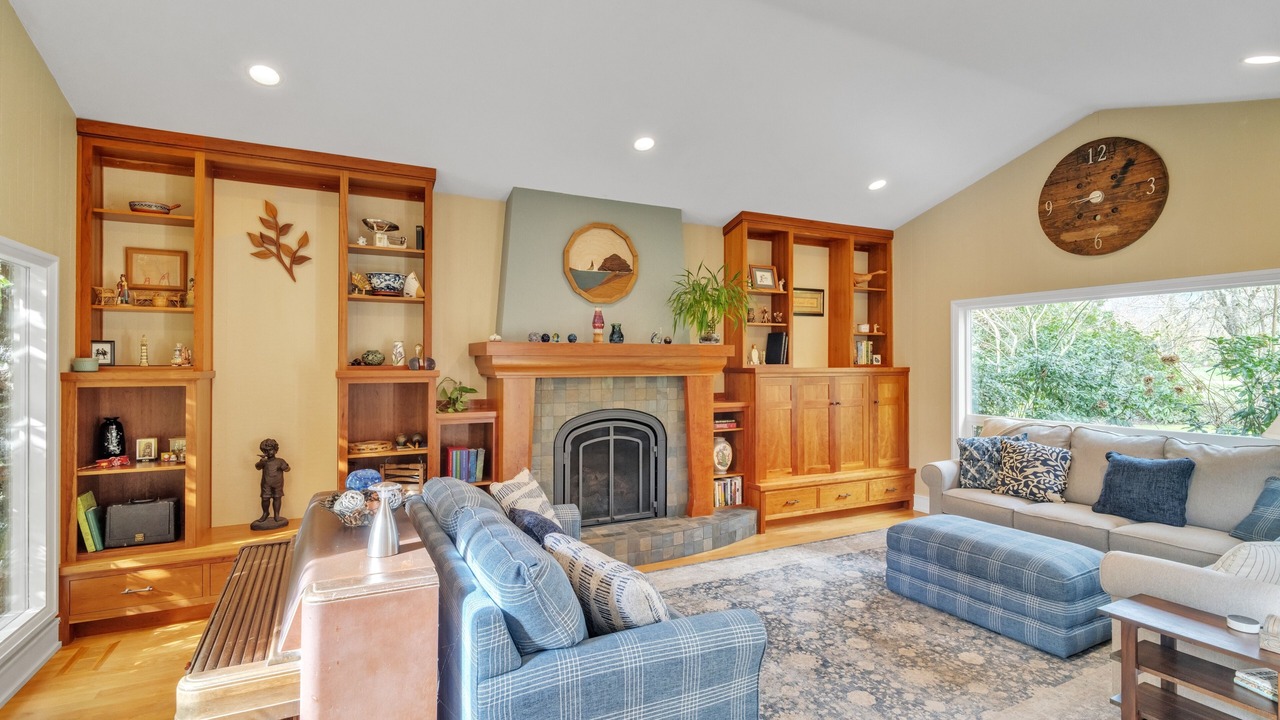 Photo of Bedroom in Cal Young