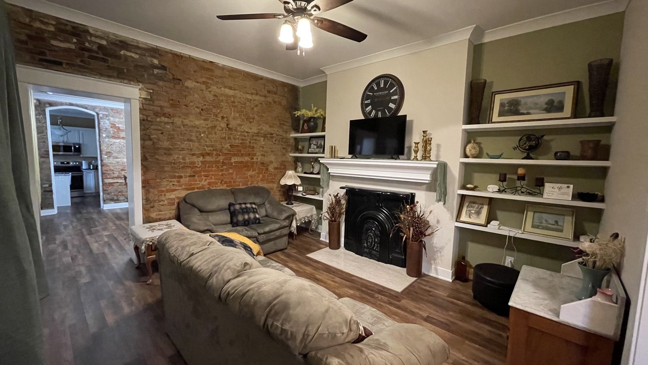 Photo of Livingroom in Madison