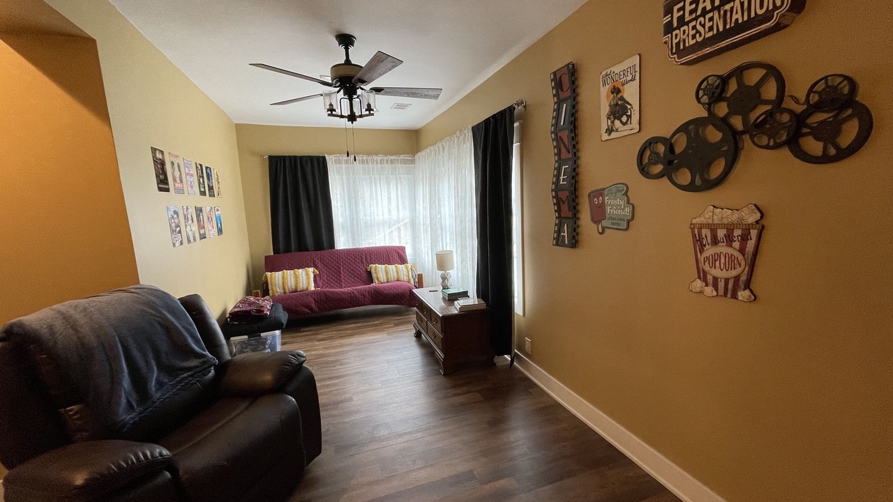 Photo of Livingroom in Madison