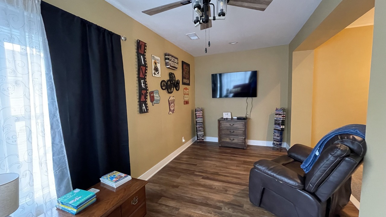 Photo of Livingroom in Madison