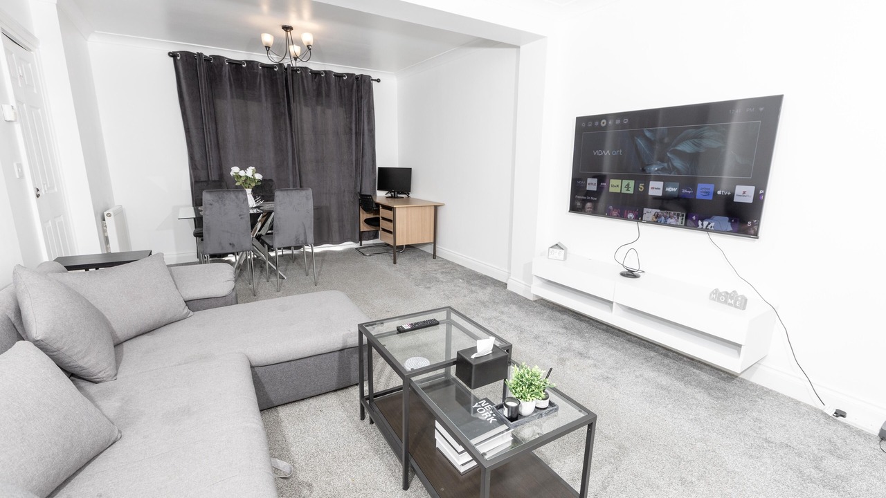 Photo of Livingroom in Strood