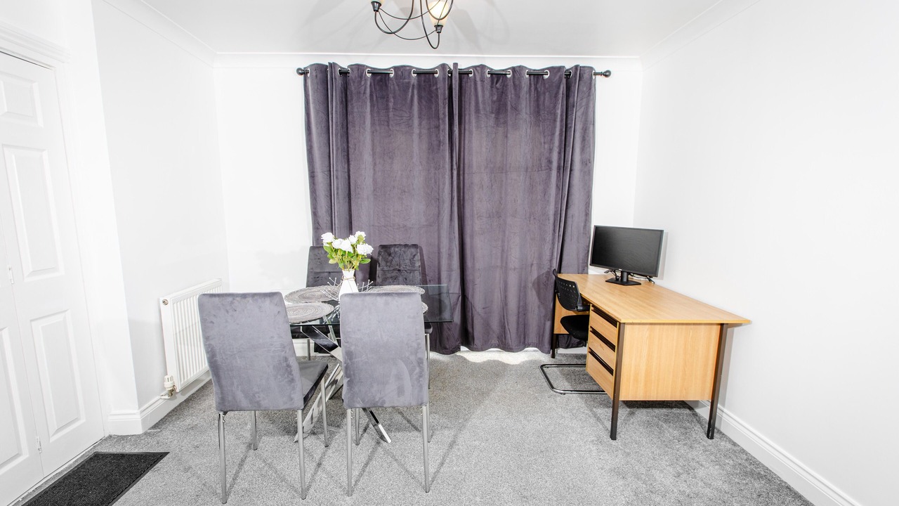 Photo of Others in Strood