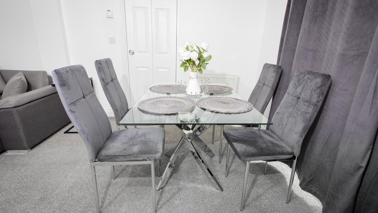 Photo of Others in Strood