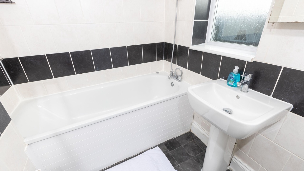 Photo of Bathroom in Strood