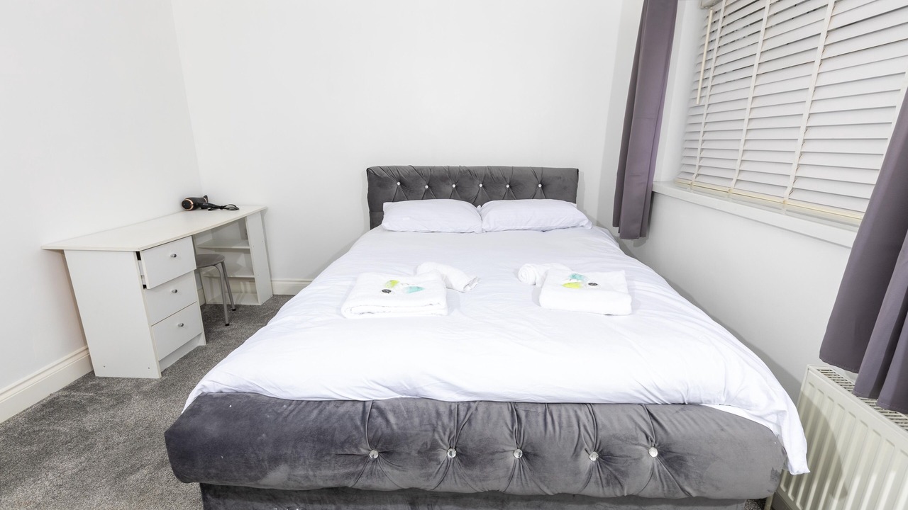 Photo of Bedroom in Strood