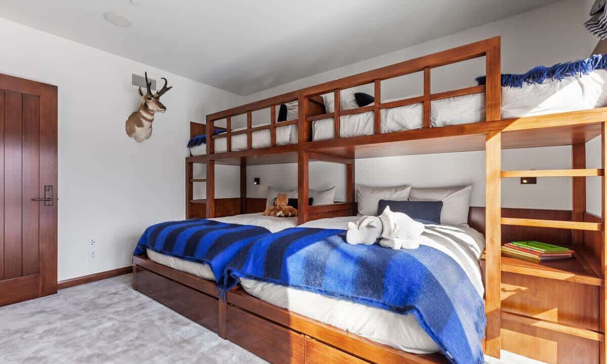Photo of Bedroom in Granite Ridge