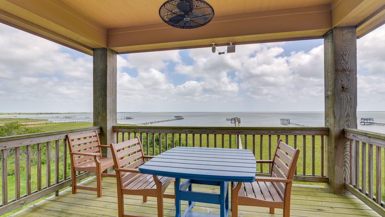 Photo of Patio Balcony in Lakeview  Jefferson County