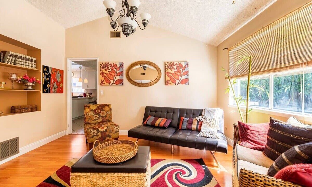 Photo of Livingroom in Southeastern Sacramento