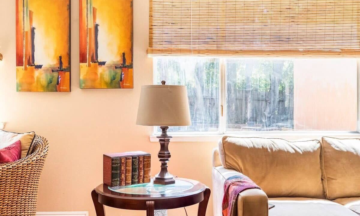 Photo of Livingroom in Southeastern Sacramento