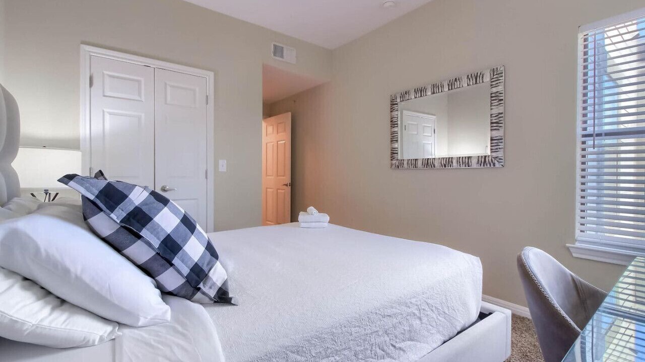 Photo of Bedroom in West Campus