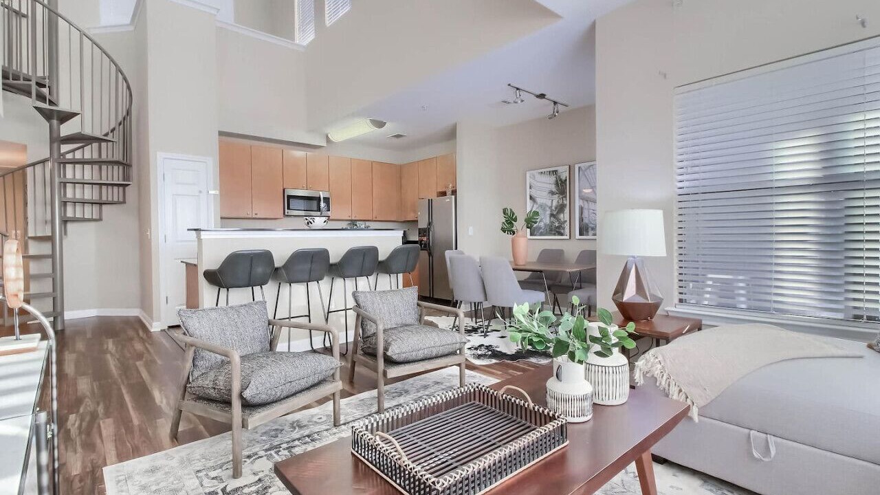 Photo of Livingroom in West Campus