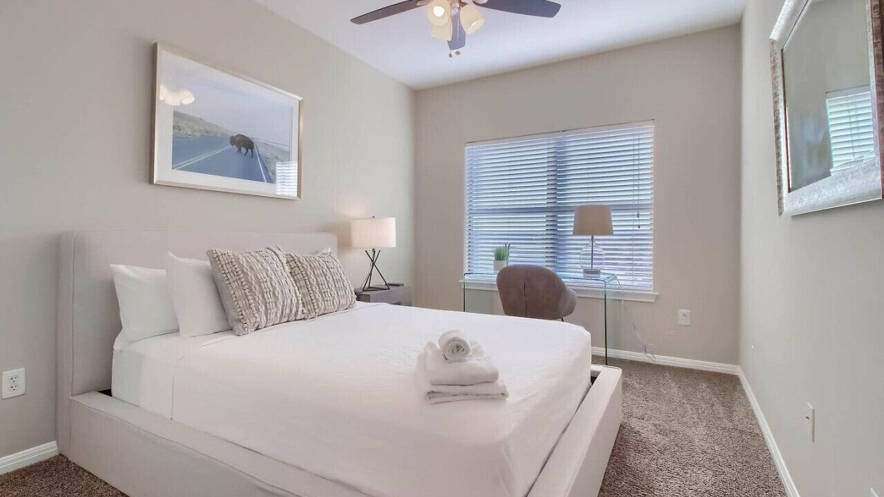 Photo of Bedroom in West Campus