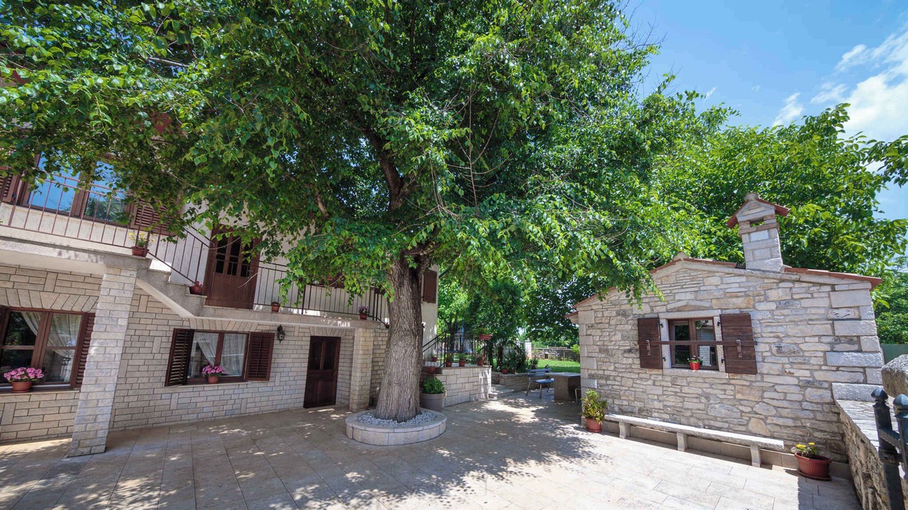 Photo of Outdoor in Matohanci