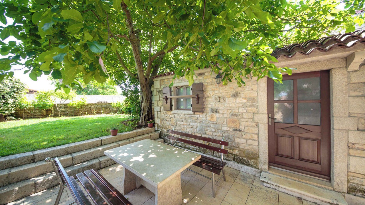 Photo of Outdoor in Matohanci