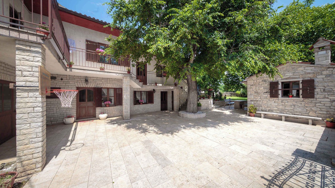 Photo of Patio Balcony in Matohanci