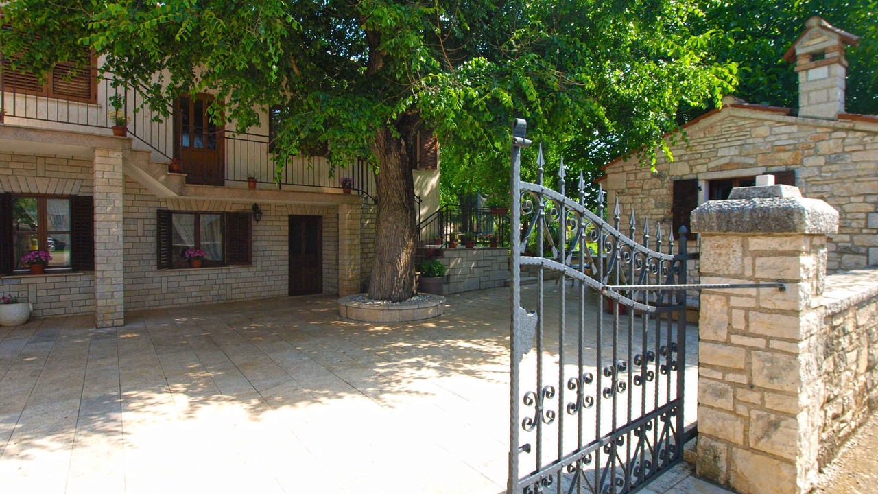 Photo of Outdoor in Matohanci