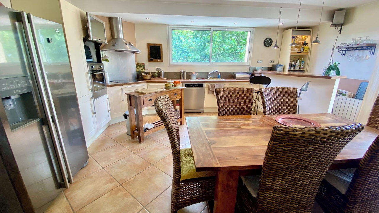 Photo of Kitchen in Alba-la-Romaine