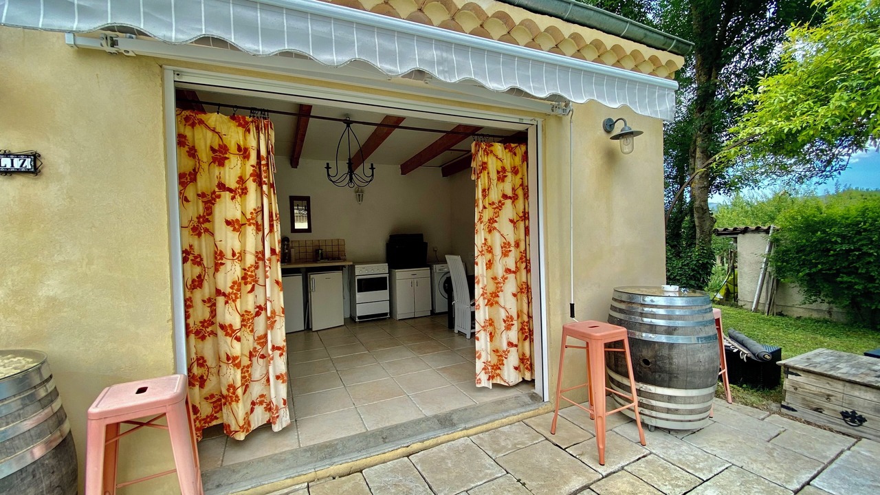 Photo of Patio Balcony in Alba-la-Romaine