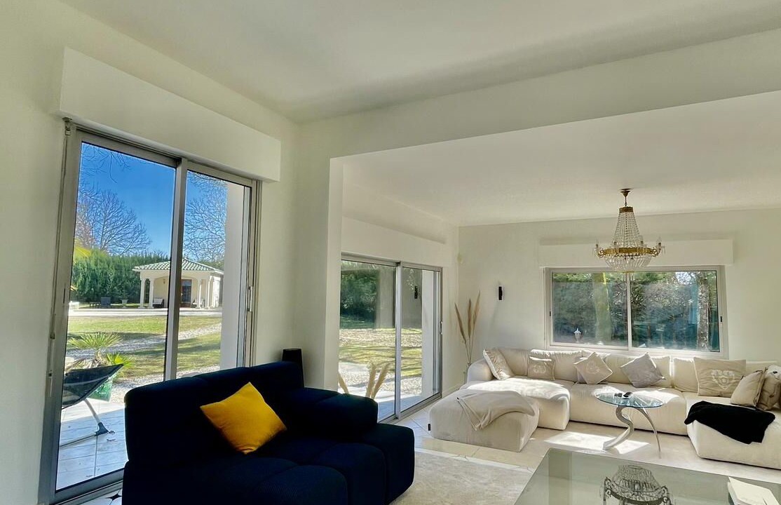 Photo of Livingroom in Saint-Yrieix-sur-Charente
