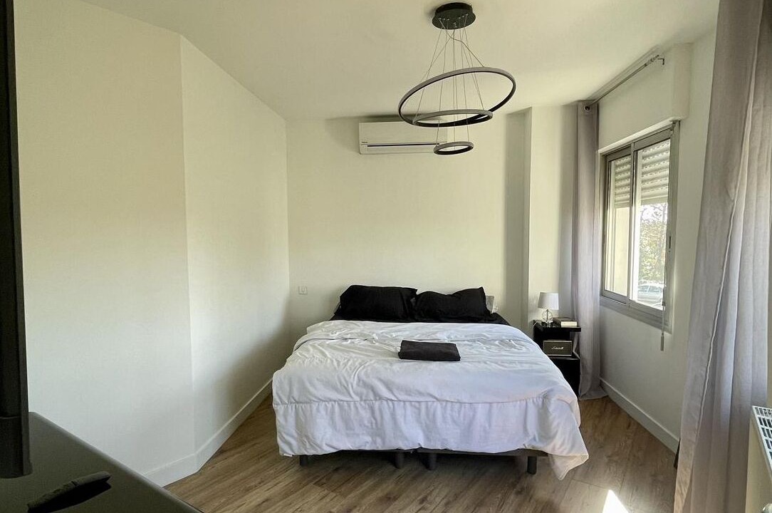 Photo of Bedroom in Saint-Yrieix-sur-Charente