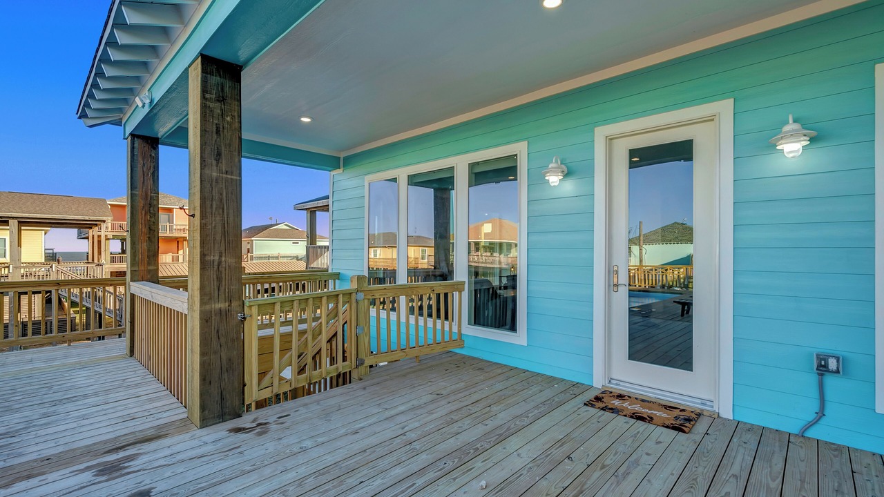 Photo of Patio Balcony in Crystal Beach
