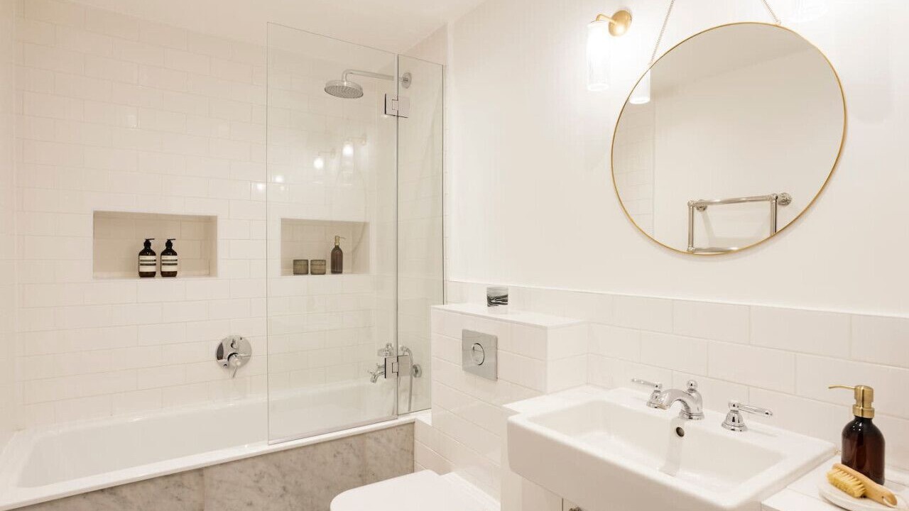 Photo of Bathroom in Wood Street