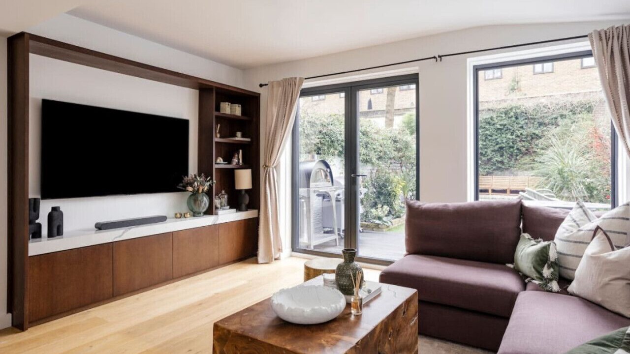 Photo of Livingroom in Wood Street