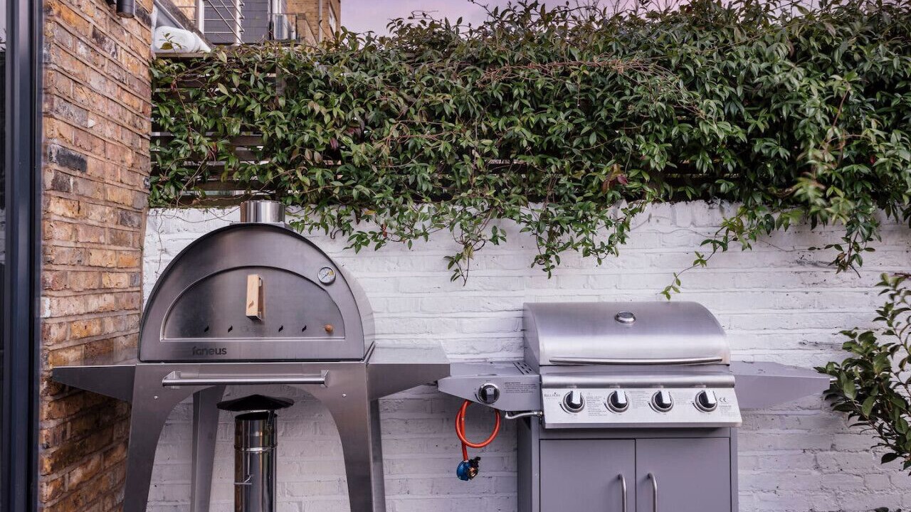 Photo of Outdoor in Wood Street