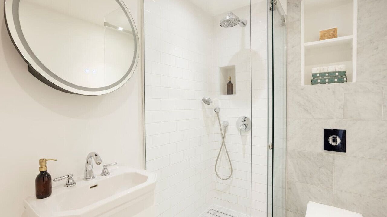 Photo of Bathroom in Wood Street