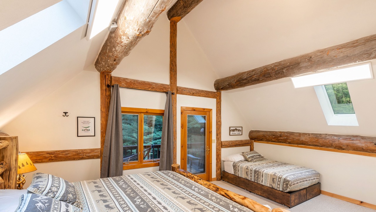 Photo of Bedroom in Homer