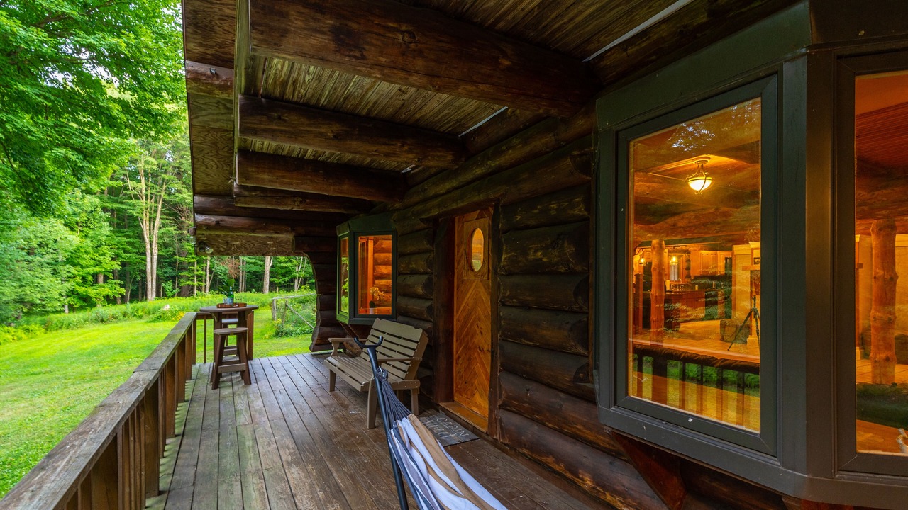 Photo of Patio Balcony in Homer