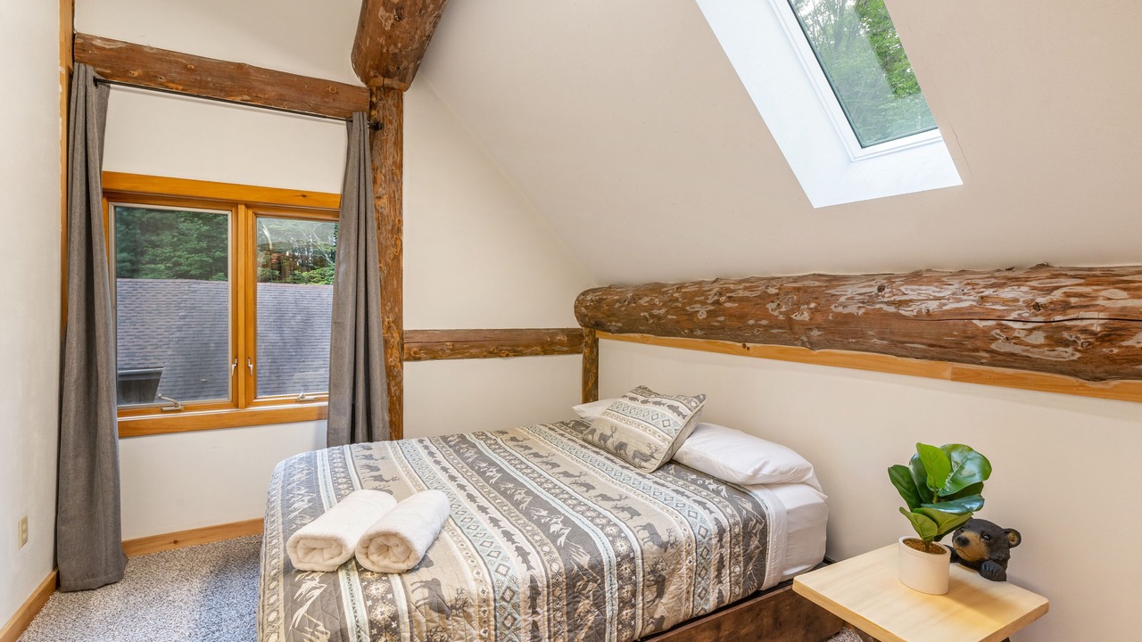 Photo of Bedroom in Homer