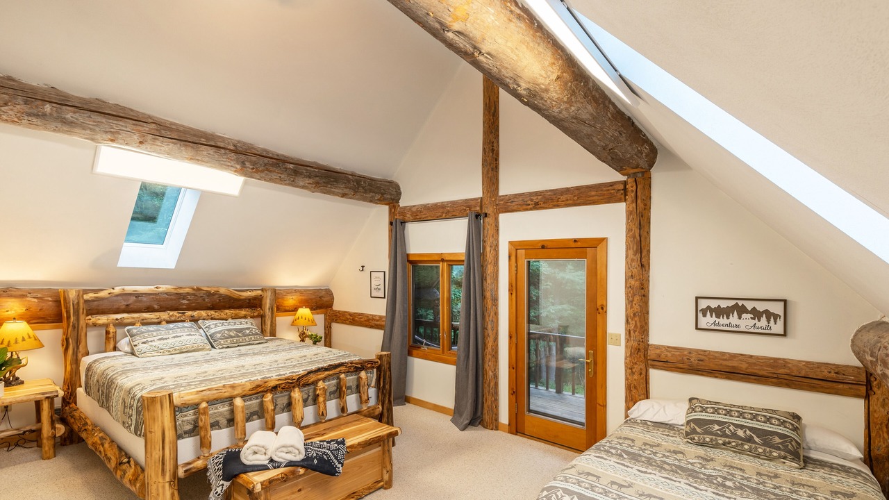 Photo of Bedroom in Homer