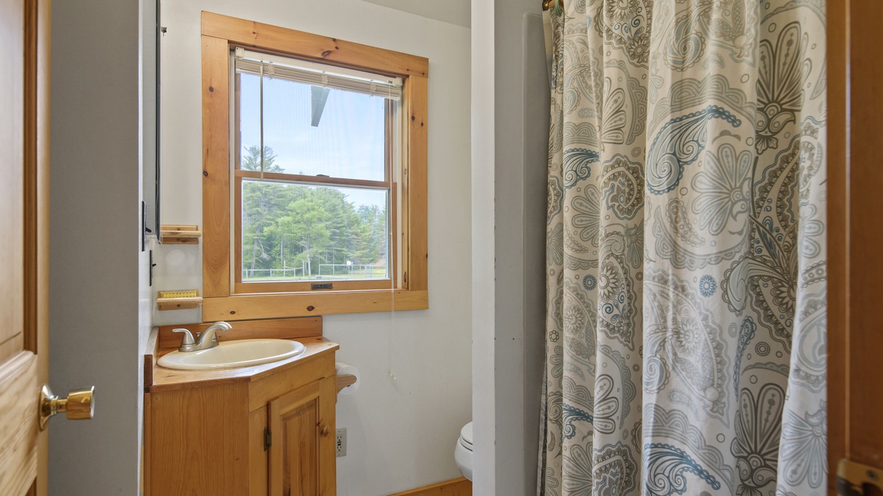 Photo of Bathroom in Severance