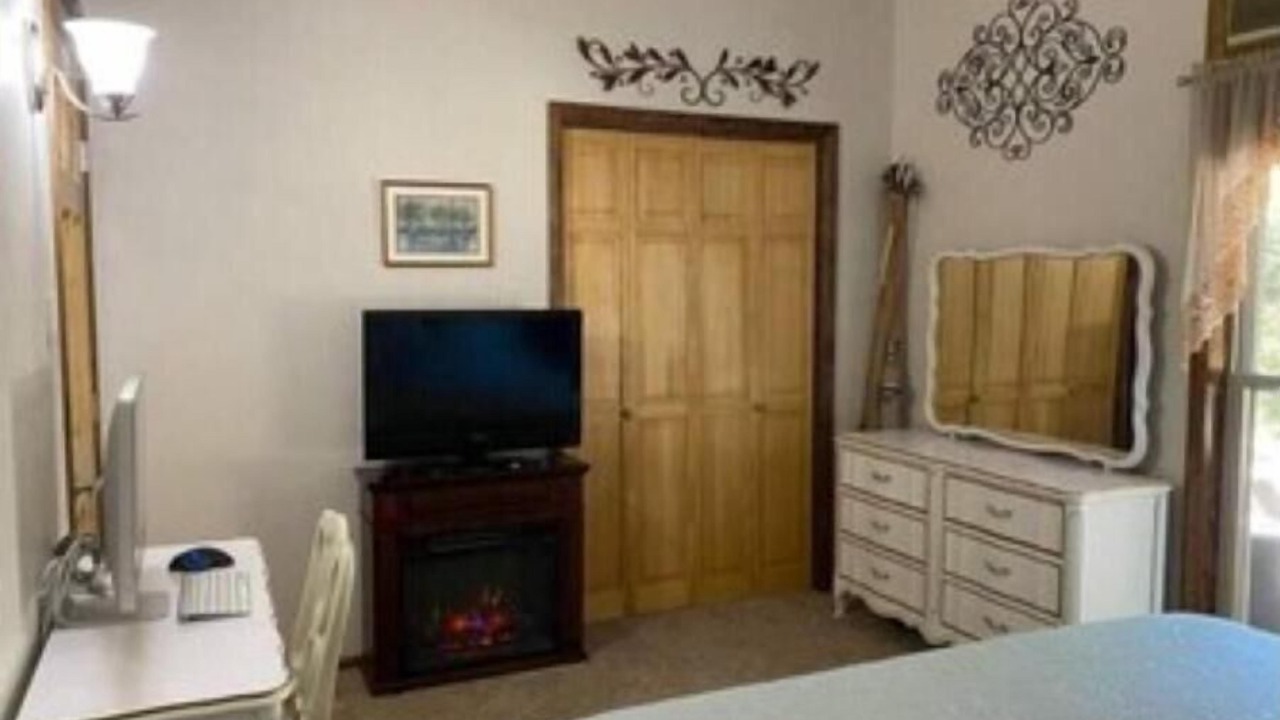 Photo of Bedroom in White Rock