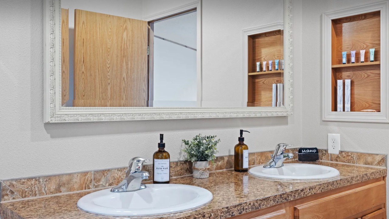 Photo of Bathroom in Finley