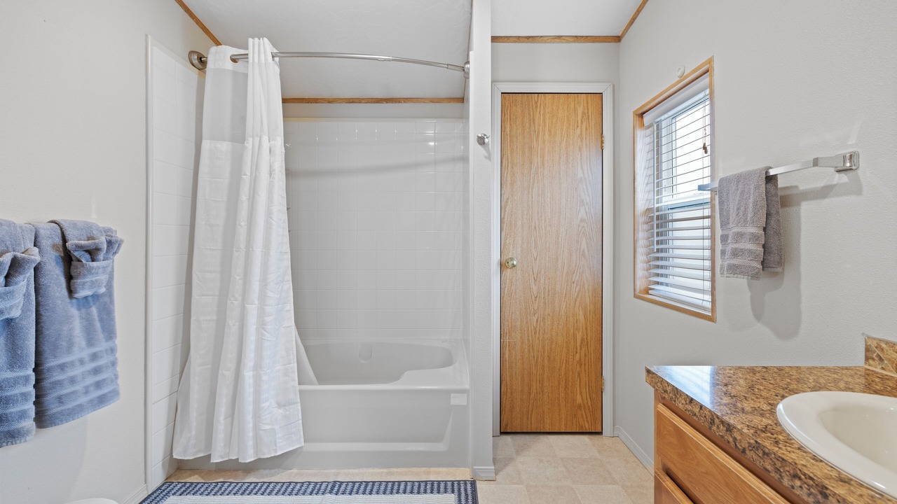 Photo of Bathroom in Finley
