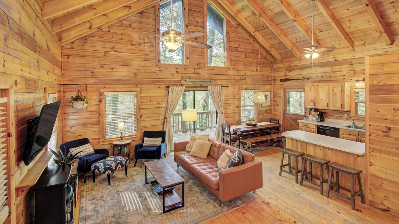 Photo of Livingroom in Lake Lure